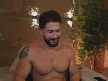 italian_stallion_big – webcam model profile photo Image 12