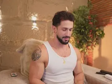 italian_stallion_big – webcam model profile photo Image 16