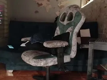 Live with KiraHill on FliCam Image 10