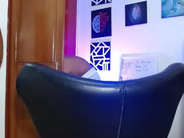 Donovan_Desmond – webcam model profile photo Image 16