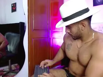 Donovan_Desmond – webcam model profile photo Image 19