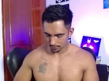 Donovan_Desmond – webcam model profile photo Image 2