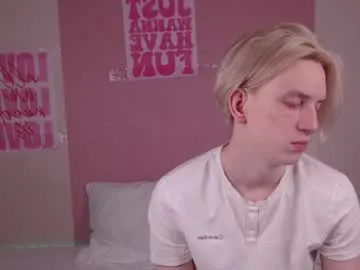 Live with AnaVacciii on FliCam Image 12