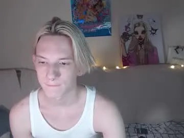 Live with AnaVacciii on FliCam Image 3