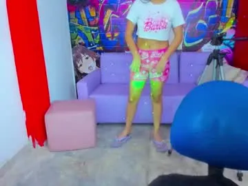 EllieKlark – webcam model profile photo Image 18