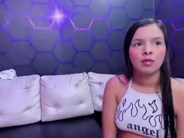 EllieKlark – webcam model profile photo Image 5