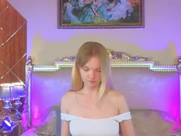 MoniqueHils – webcam model profile photo Image 3
