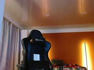 SamanthaPhillips – webcam model profile photo Image 10