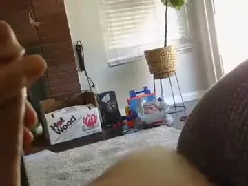 YaraDavis – webcam model profile photo Image 19