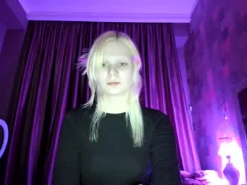 IsaRose – webcam model profile photo Image 11