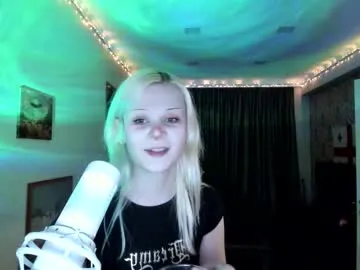 IsaRose – webcam model profile photo Image 17