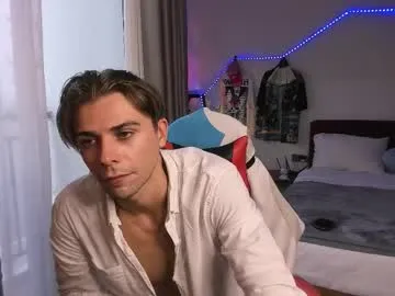 LauraCaruso – webcam model profile photo Image 16