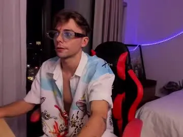 LauraCaruso – webcam model profile photo Image 7