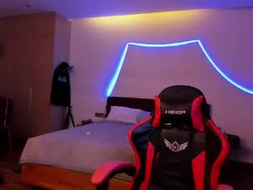 LauraCaruso – webcam model profile photo Image 9