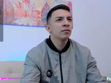 LennaVoss – webcam model profile photo Image 3