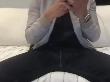 MiraDelynn – webcam model profile photo Image 5