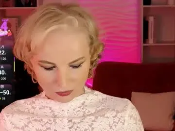 Noya – webcam model profile photo Image 10