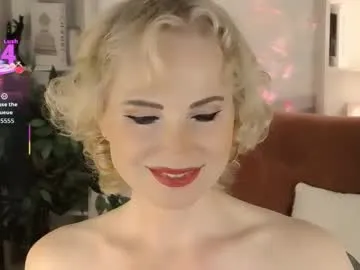 Noya – webcam model profile photo Image 17