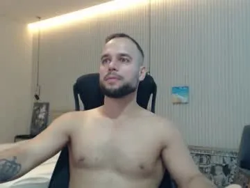 BrunetteSara – webcam model profile photo Image 9