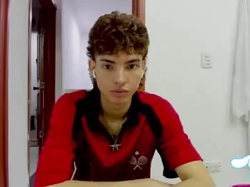 Donovan_Desmond – webcam model profile photo Image 12