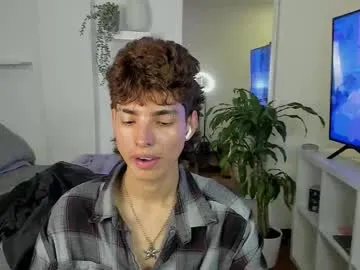 Donovan_Desmond – webcam model profile photo Image 15