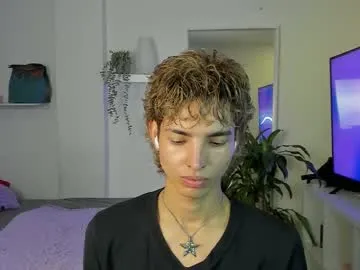 Donovan_Desmond – webcam model profile photo Image 17