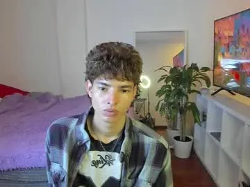 Donovan_Desmond – webcam model profile photo Image 4