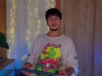 ChloeRosses – webcam model profile photo Image 10