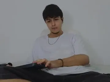 ChloeRosses – webcam model profile photo Image 3