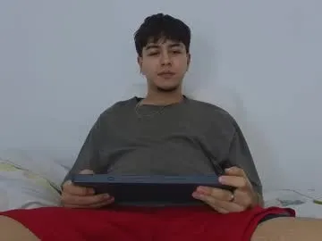 ChloeRosses – webcam model profile photo Image 9