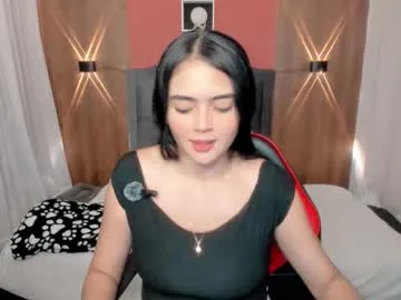 MhiaTaylor – webcam model profile photo Image 7