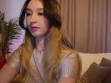 AylaStrange – webcam model profile photo Image 11