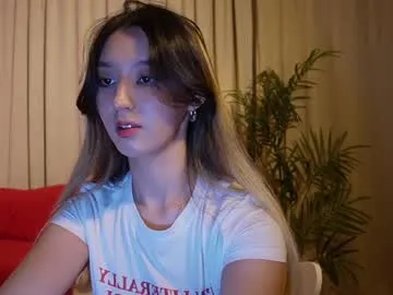 AylaStrange – webcam model profile photo Image 7