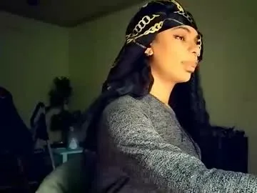 RenataVale – webcam model profile photo Image 13