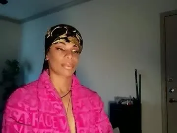 RenataVale – webcam model profile photo Image 16