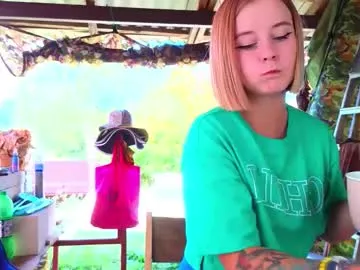 Live with Alishine on FliCam Image 13