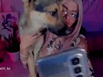 SandiSquirts – webcam model profile photo Image 12