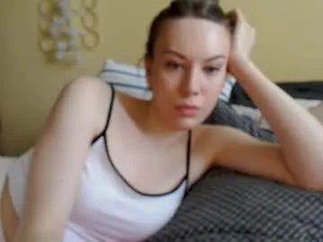 mystic_bunny – webcam model profile photo Image 10