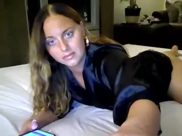 ZoeMurphy – webcam model profile photo Image 6