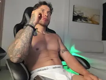 RobinTheSiren – webcam model profile photo Image 18