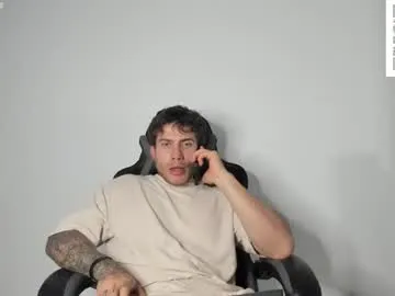 RobinTheSiren – webcam model profile photo Image 5