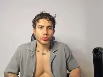 RobinTheSiren – webcam model profile photo Image 6