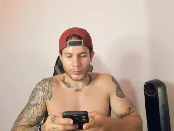 RobinTheSiren – webcam model profile photo Image 8