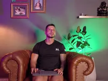 crystalclearstud – webcam model profile photo Image 6