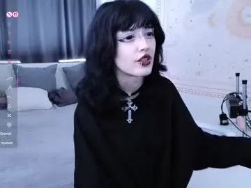 Allure_goldennX – webcam model profile photo Image 2