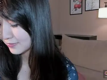 __KAMI_Off_ – webcam model profile photo Image 15