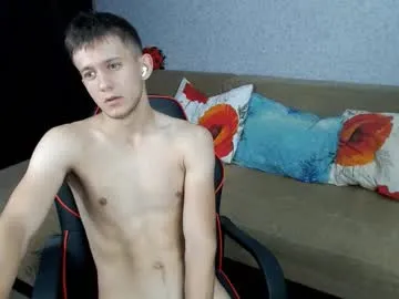 AlliNextDoor – webcam model profile photo Image 17