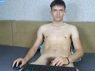 AlliNextDoor – webcam model profile photo Image 4