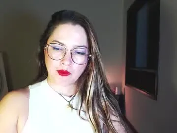 Live with sexwwoman on FliCam