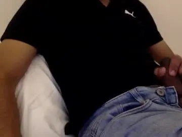 AylaRosell – webcam model profile photo Image 2